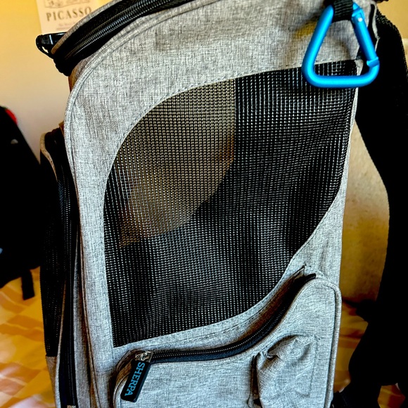 I got this for my kitten and used it twice but she out grew it. - Picture 1 of 6